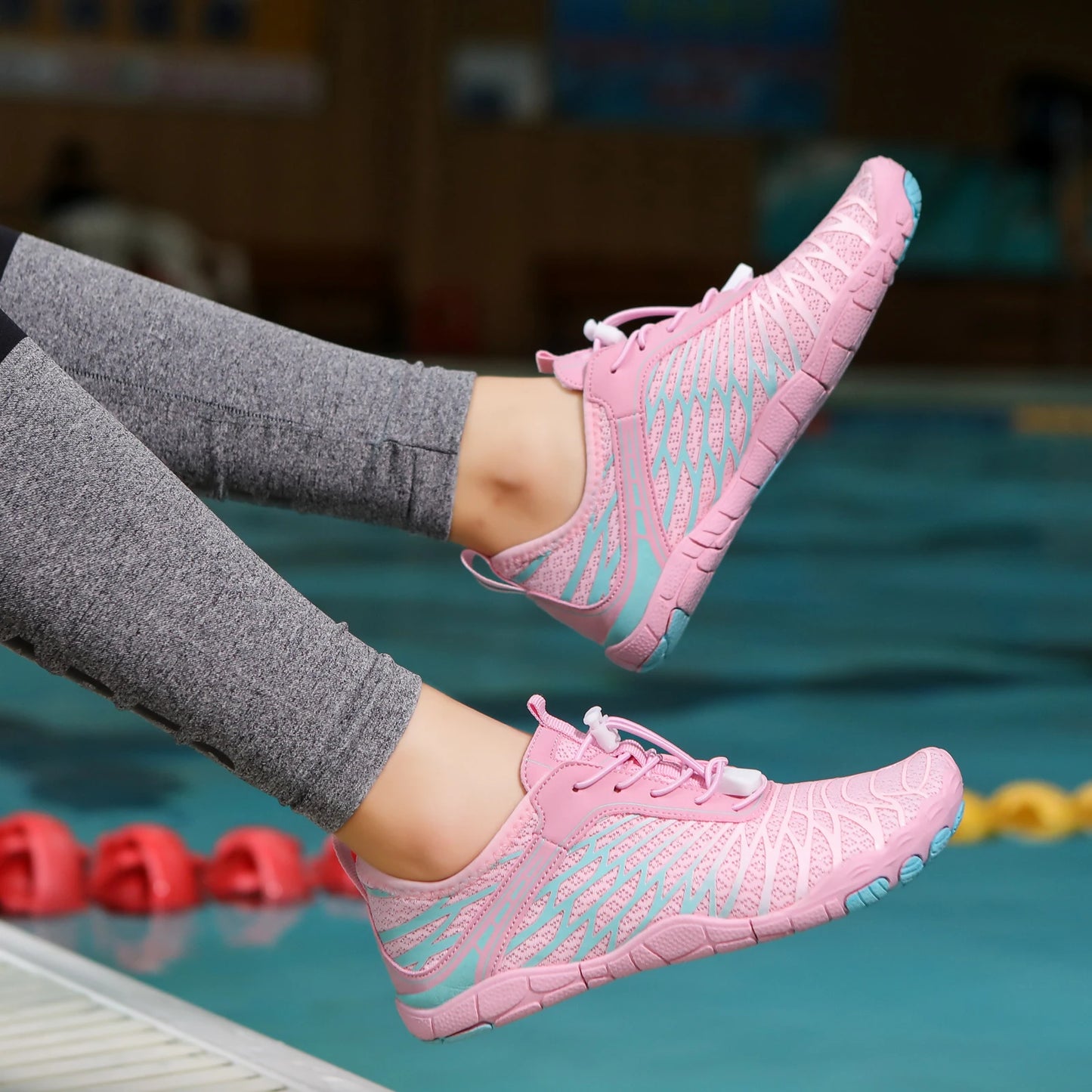 Couple Summer Beach Anti-Slip Aqua Shoes New Quick-Dry Aqua Shoes  Swimming Wading Breathable Creek Tracing Aqua Shoes